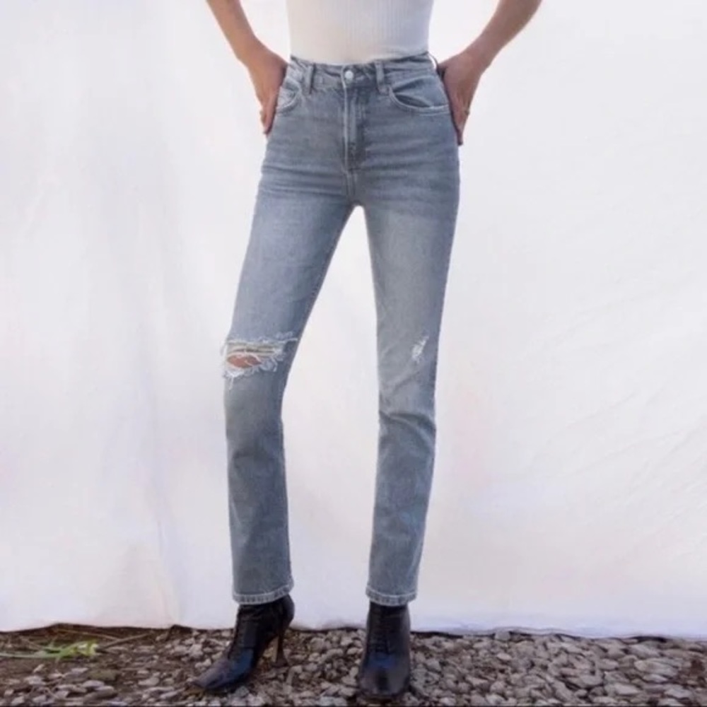 NWT Reformation Liza High Straight Destroyed Jeans